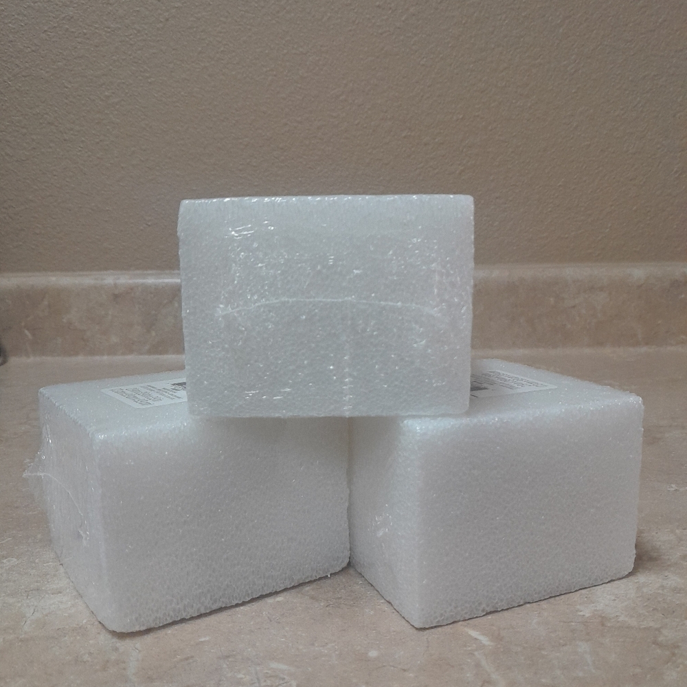 Greenbrier Int. Floral Foam Blocks for Silk Flowers NWT Size:2.9x3.9x3.9"